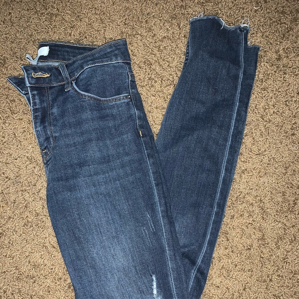 3pairs of jeans